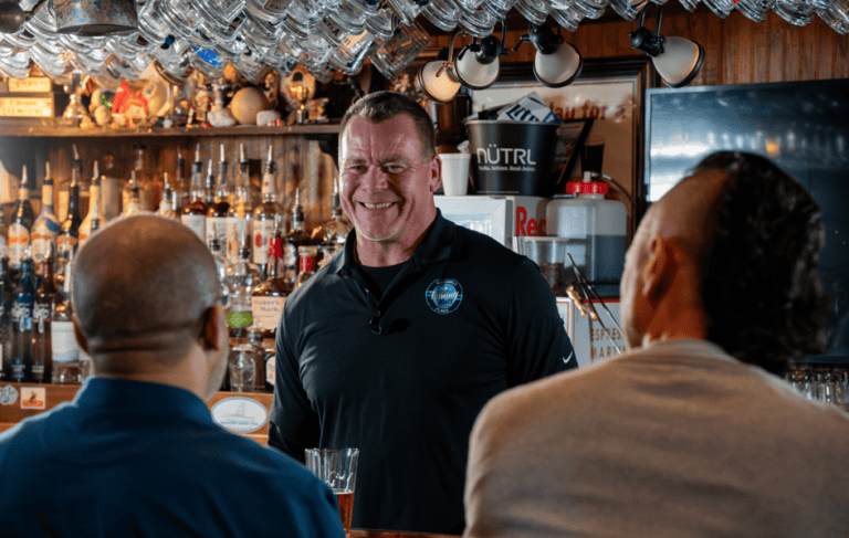 Foodies Care Celebrates a Successful Event – The Horse’s Mouth: Sip & Serve at Lynch’s Irish Pub